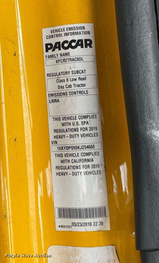 image for item DL3862 2019 Kenworth T680  semi truck