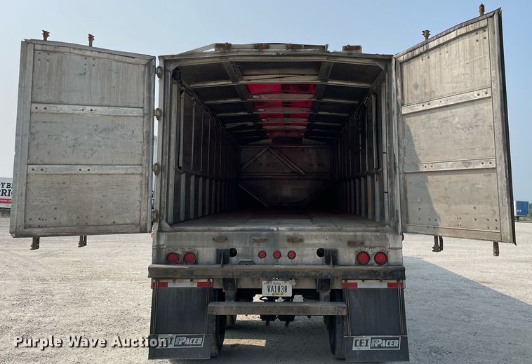 image for item DL3863 1993 CEI Pacer  feed delivery trailer