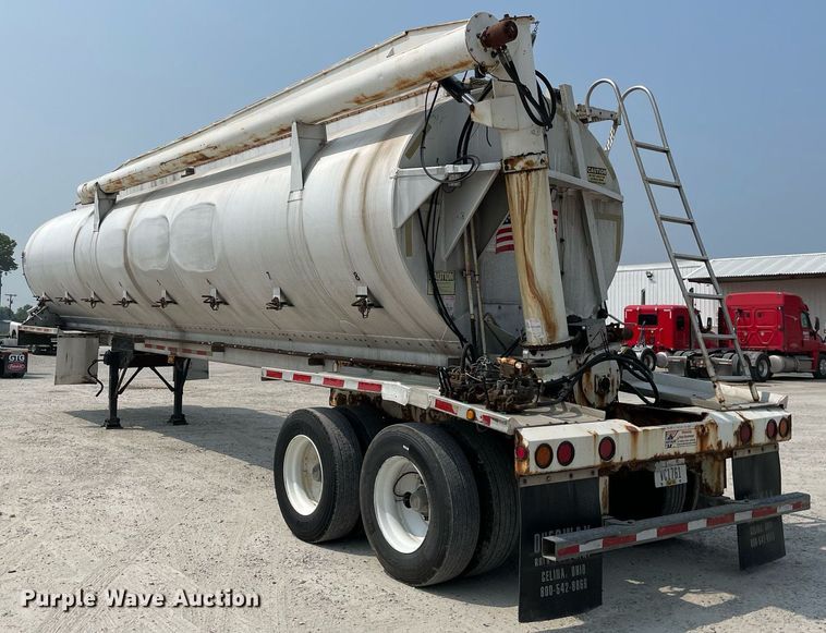 image for item DL3864 1999 Warren  feed delivery trailer