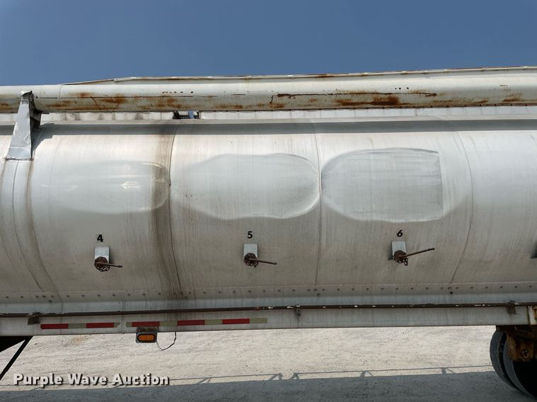 image for item DL3864 1999 Warren  feed delivery trailer