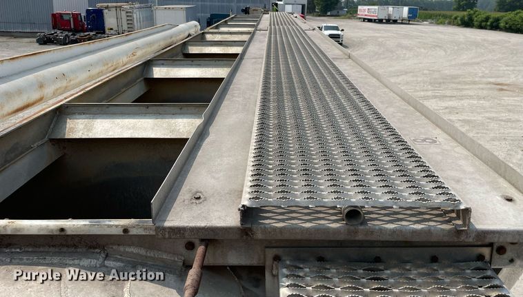 image for item DL3864 1999 Warren  feed delivery trailer