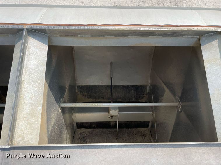 image for item DL3864 1999 Warren  feed delivery trailer