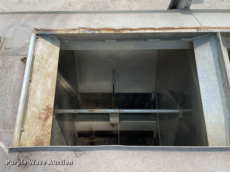 image for item DL3864 1999 Warren  feed delivery trailer