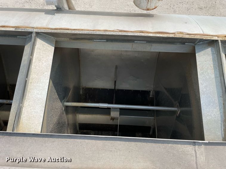 image for item DL3864 1999 Warren  feed delivery trailer