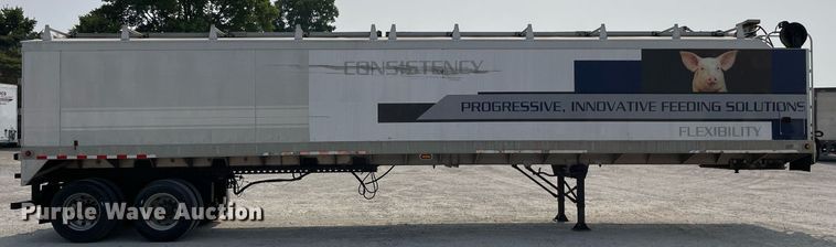 image for item DL3866 2003 CEI Pacer AT65  feed delivery trailer