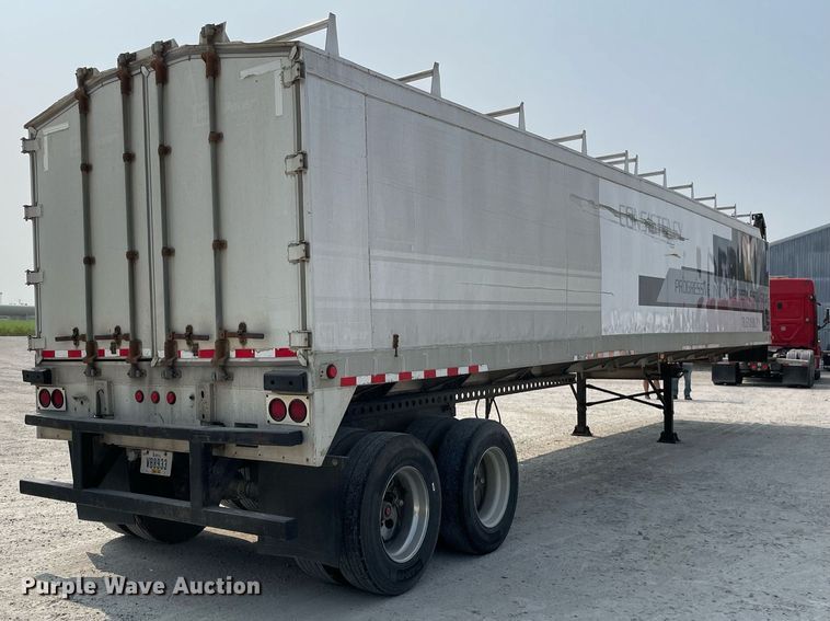 image for item DL3866 2003 CEI Pacer AT65  feed delivery trailer