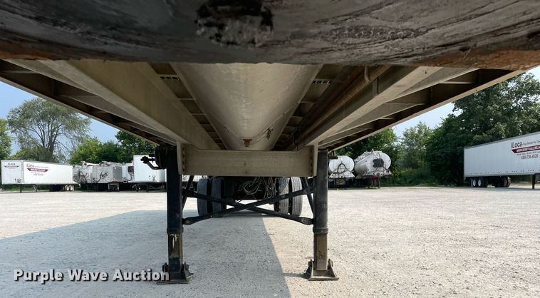 image for item DL3866 2003 CEI Pacer AT65  feed delivery trailer