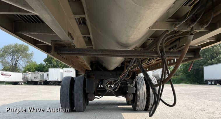 image for item DL3866 2003 CEI Pacer AT65  feed delivery trailer