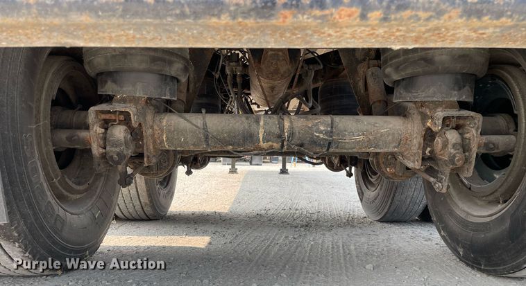 image for item DL3866 2003 CEI Pacer AT65  feed delivery trailer