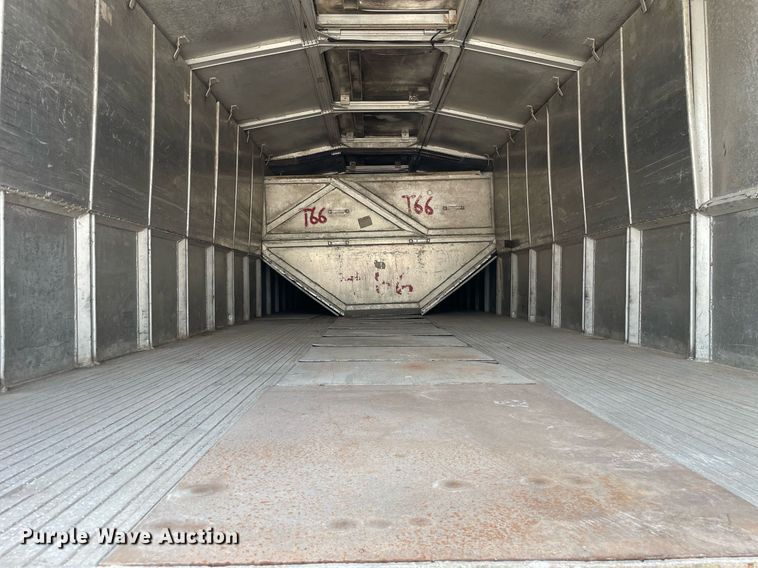 image for item DL3866 2003 CEI Pacer AT65  feed delivery trailer