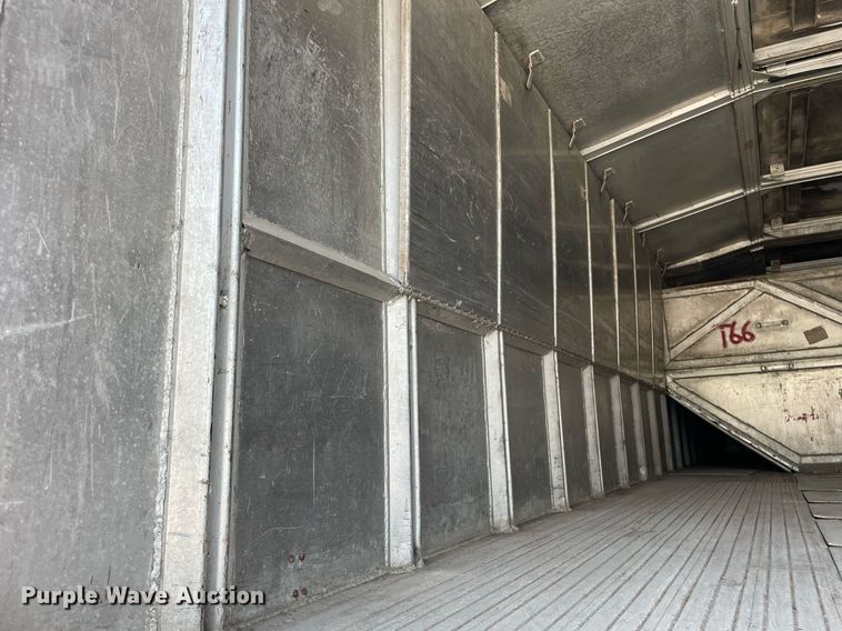 image for item DL3866 2003 CEI Pacer AT65  feed delivery trailer