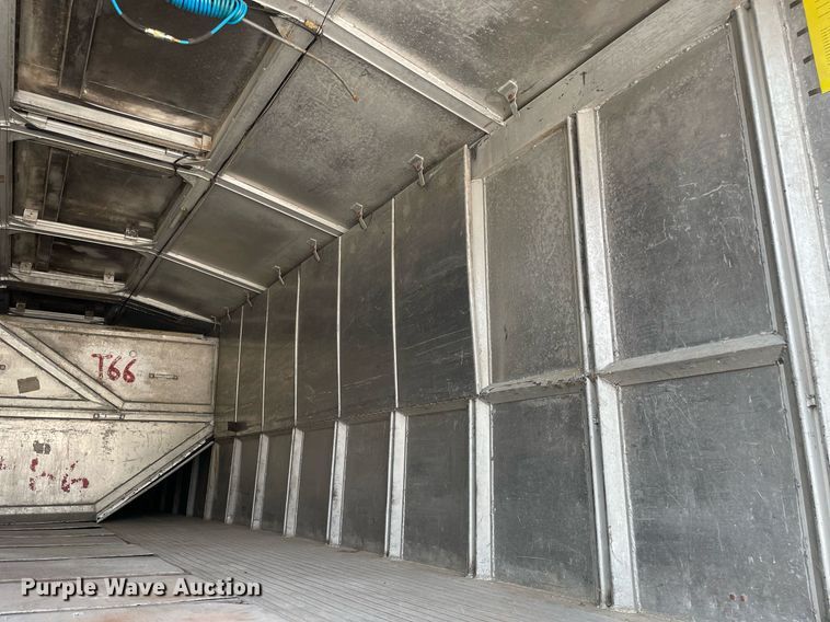 image for item DL3866 2003 CEI Pacer AT65  feed delivery trailer