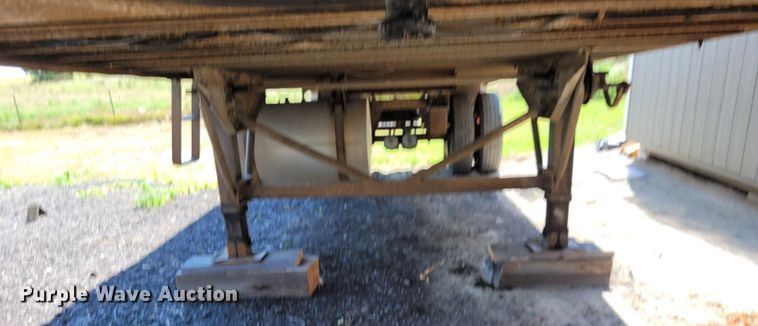 image for item DN8535 2001 Trailmobile  refrigerated van trailer