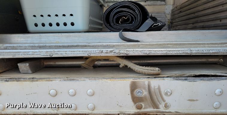 image for item DN8535 2001 Trailmobile  refrigerated van trailer