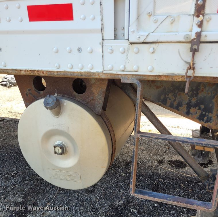 image for item DN8535 2001 Trailmobile  refrigerated van trailer