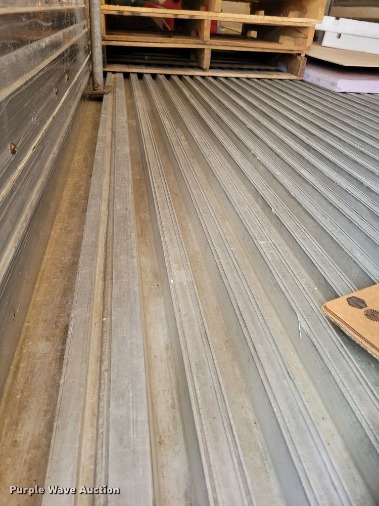 image for item DN8535 2001 Trailmobile  refrigerated van trailer