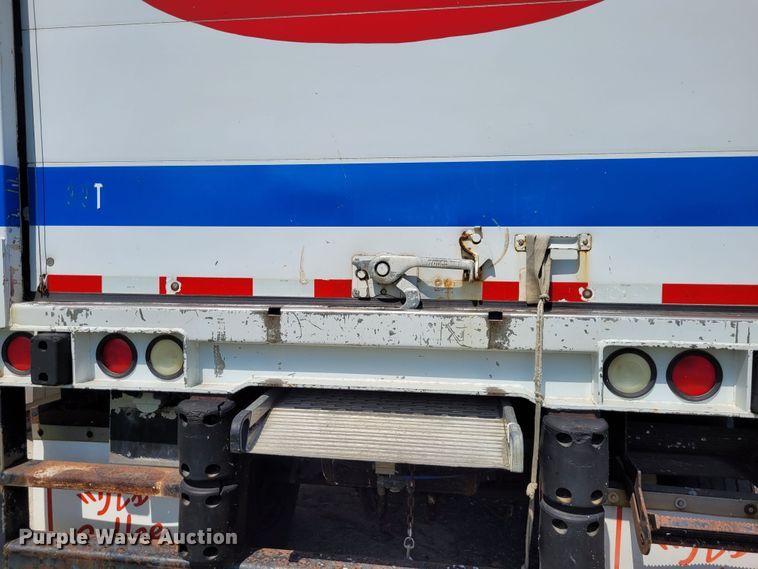 image for item DN8535 2001 Trailmobile  refrigerated van trailer