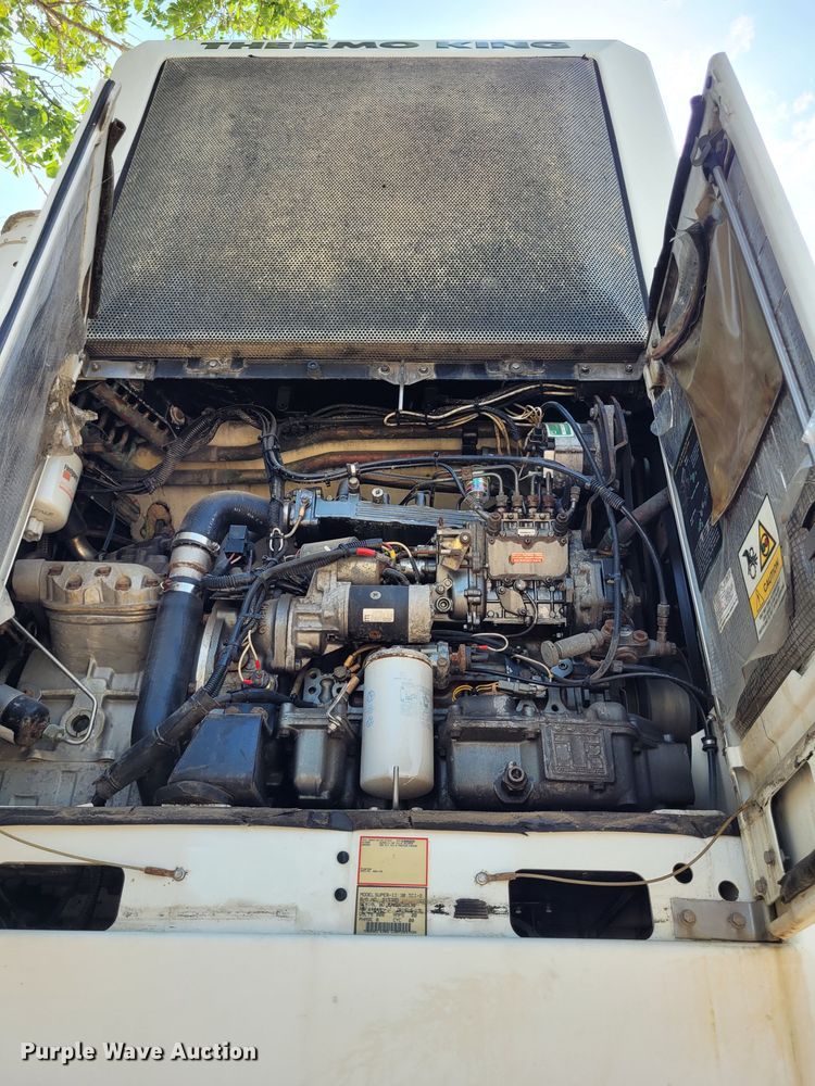 image for item DN8535 2001 Trailmobile  refrigerated van trailer