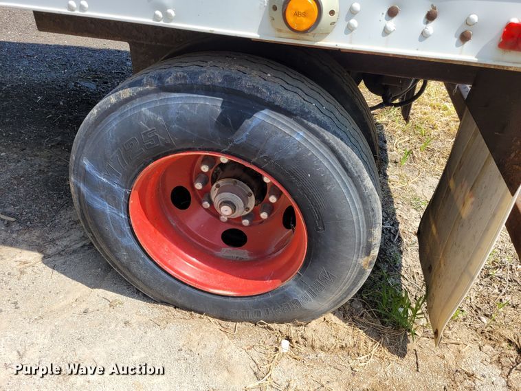 image for item DN8535 2001 Trailmobile  refrigerated van trailer