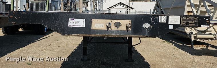 image for item DN8620 2012 Transcraft TL2000  flatbed trailer