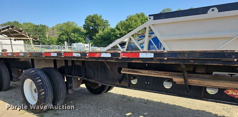 image for item DN8620 2012 Transcraft TL2000  flatbed trailer