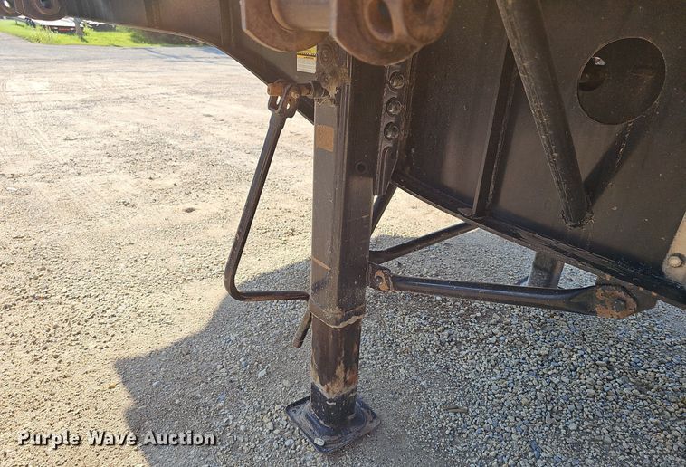 image for item DN8620 2012 Transcraft TL2000  flatbed trailer