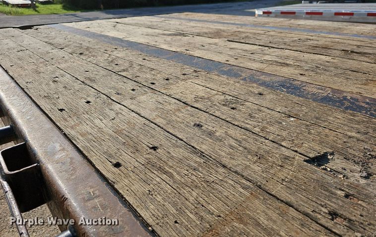 image for item DN8620 2012 Transcraft TL2000  flatbed trailer