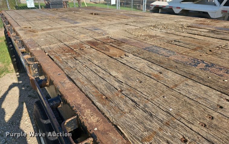 image for item DN8620 2012 Transcraft TL2000  flatbed trailer