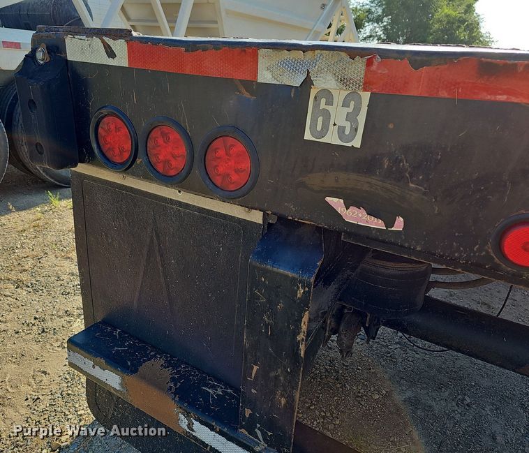 image for item DN8620 2012 Transcraft TL2000  flatbed trailer