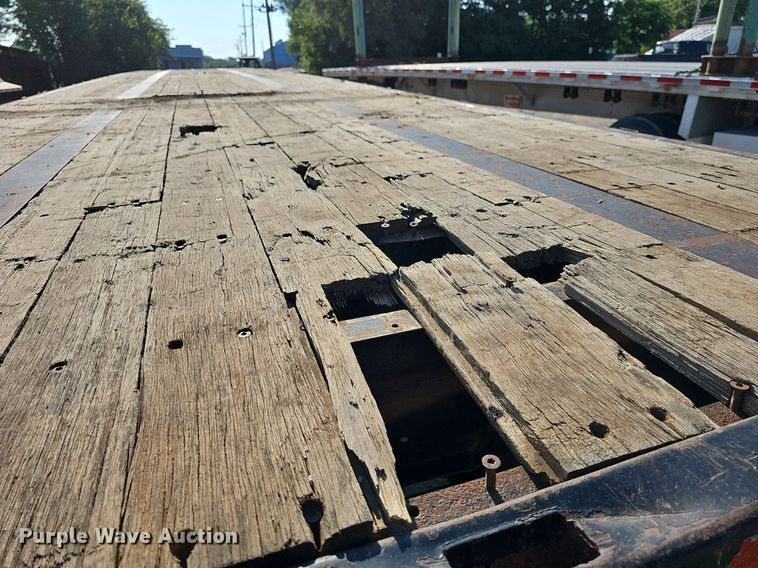 image for item DN8620 2012 Transcraft TL2000  flatbed trailer