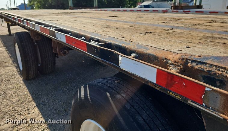 image for item DN8620 2012 Transcraft TL2000  flatbed trailer