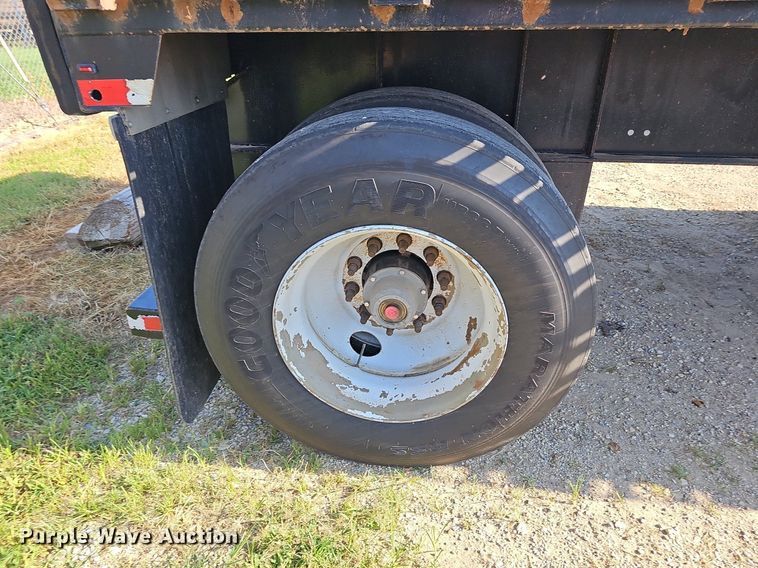 image for item DN8620 2012 Transcraft TL2000  flatbed trailer