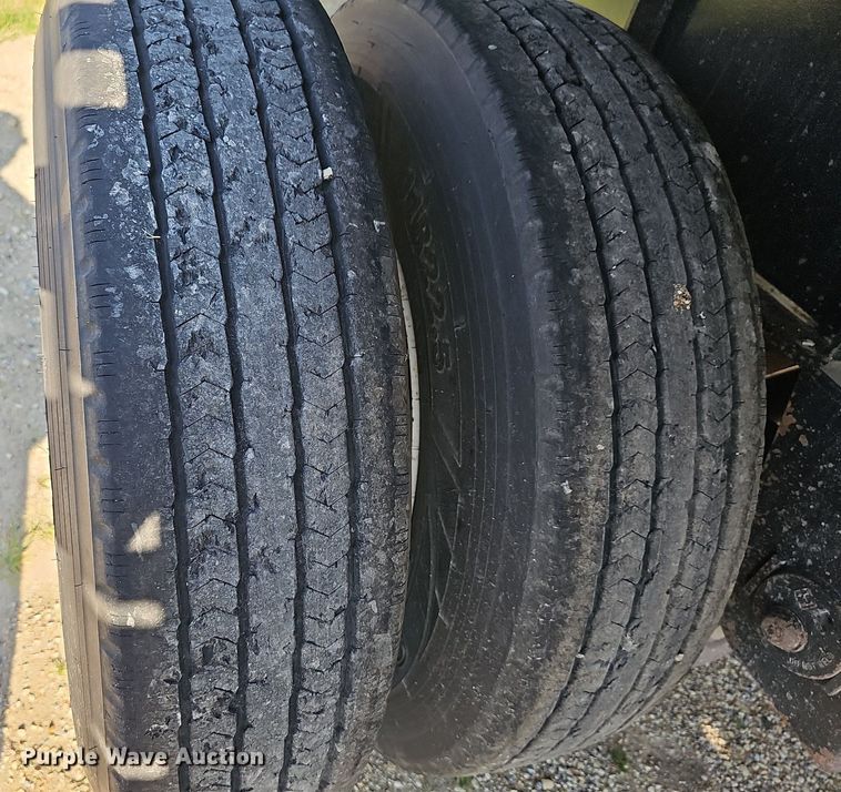 image for item DN8620 2012 Transcraft TL2000  flatbed trailer