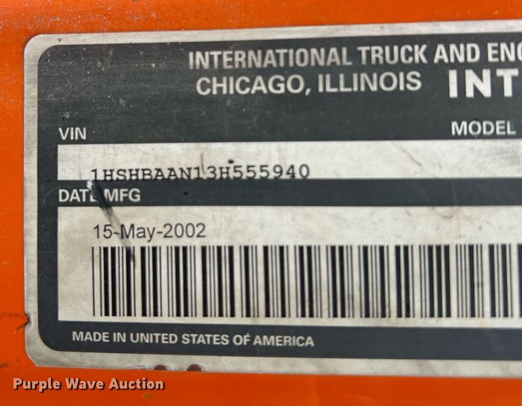 image for item DO2190 2003 International 8100  flatbed truck