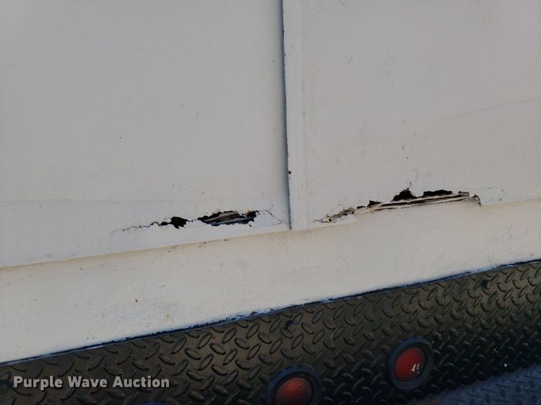 image for item DO2932 2003 GMC C4500  Crew Cab utility / service truck