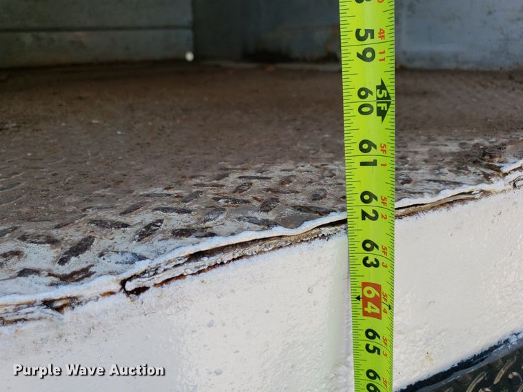 image for item DO2932 2003 GMC C4500  Crew Cab utility / service truck