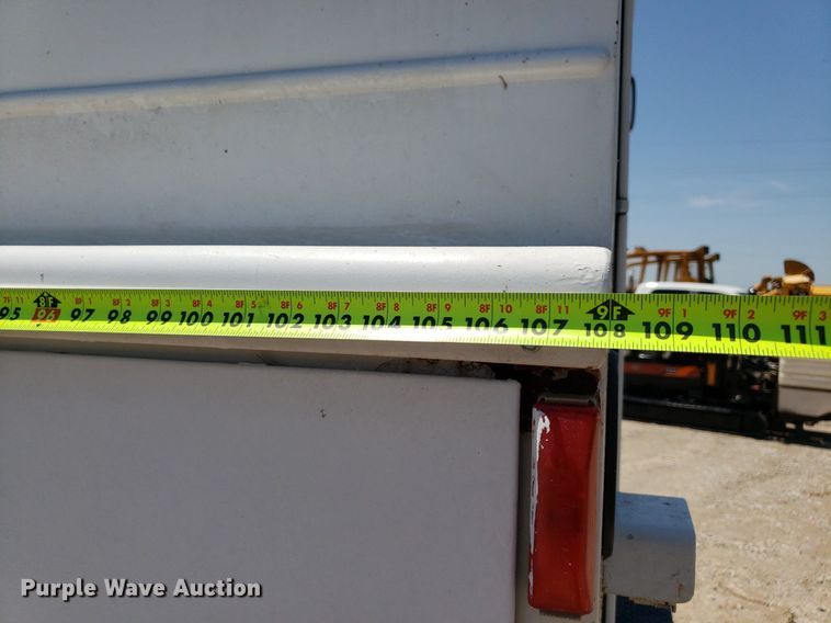 image for item DO2932 2003 GMC C4500  Crew Cab utility / service truck