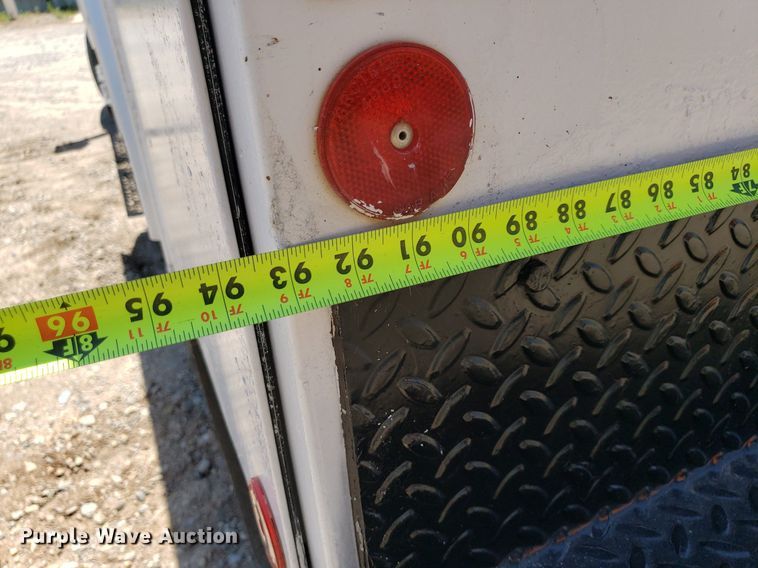 image for item DO2932 2003 GMC C4500  Crew Cab utility / service truck