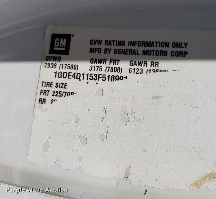 image for item DO2932 2003 GMC C4500  Crew Cab utility / service truck