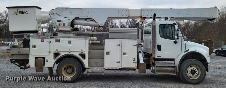 image for item DO3617 2010 Freightliner Business Class M2  bucket truck