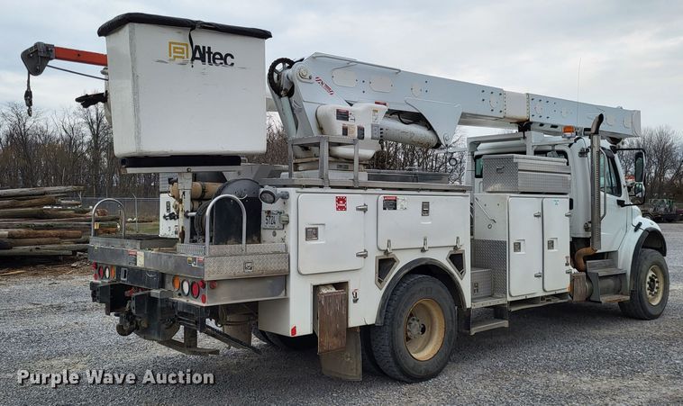 image for item DO3617 2010 Freightliner Business Class M2  bucket truck