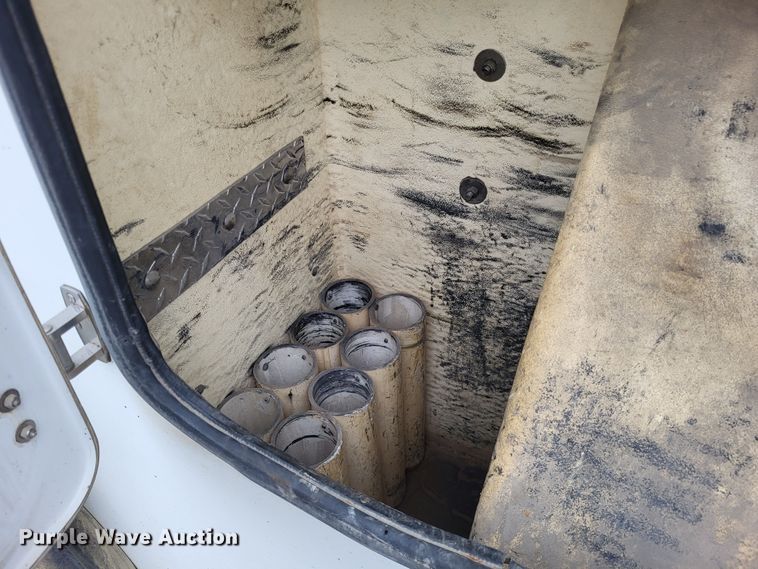 image for item DO3617 2010 Freightliner Business Class M2  bucket truck