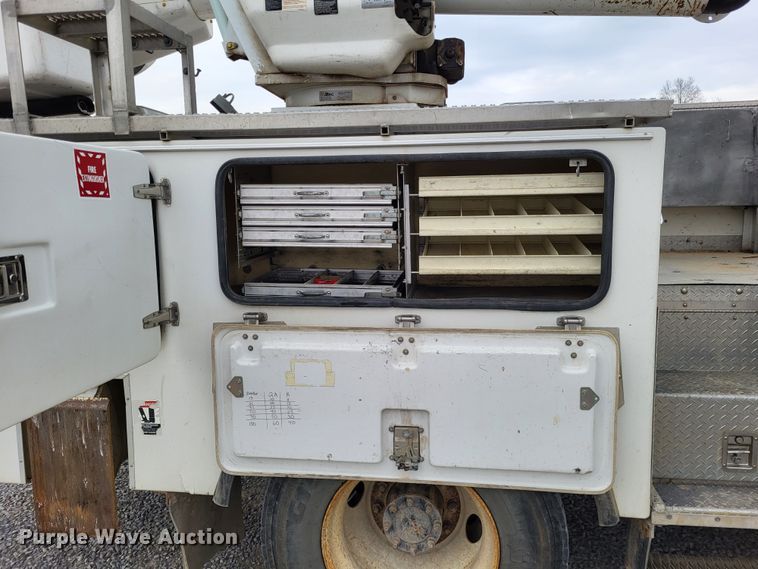 image for item DO3617 2010 Freightliner Business Class M2  bucket truck