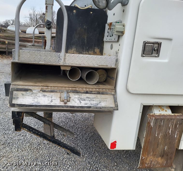 image for item DO3617 2010 Freightliner Business Class M2  bucket truck