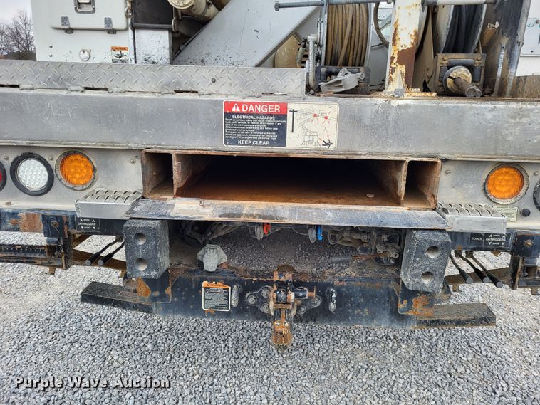 image for item DO3617 2010 Freightliner Business Class M2  bucket truck