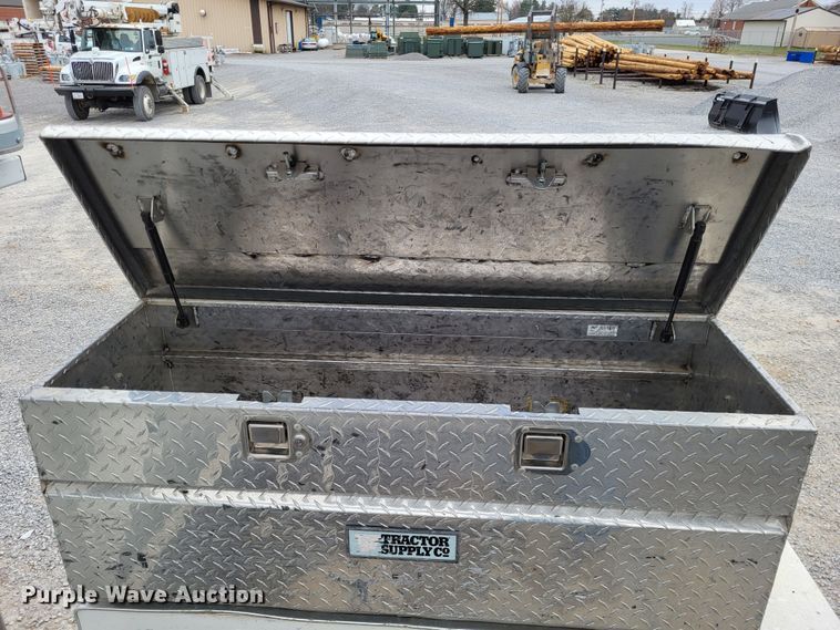 image for item DO3617 2010 Freightliner Business Class M2  bucket truck