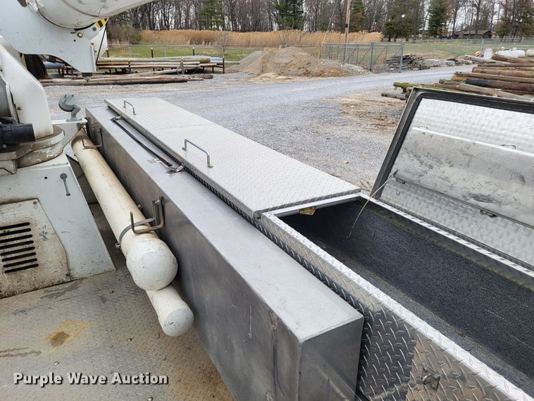 image for item DO3617 2010 Freightliner Business Class M2  bucket truck