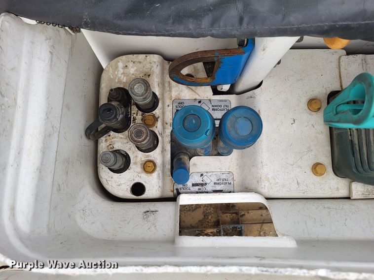 image for item DO3617 2010 Freightliner Business Class M2  bucket truck