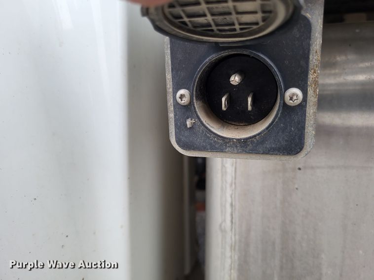 image for item DO3617 2010 Freightliner Business Class M2  bucket truck