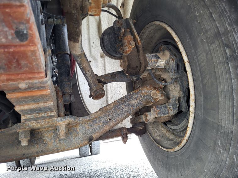 image for item DO3617 2010 Freightliner Business Class M2  bucket truck